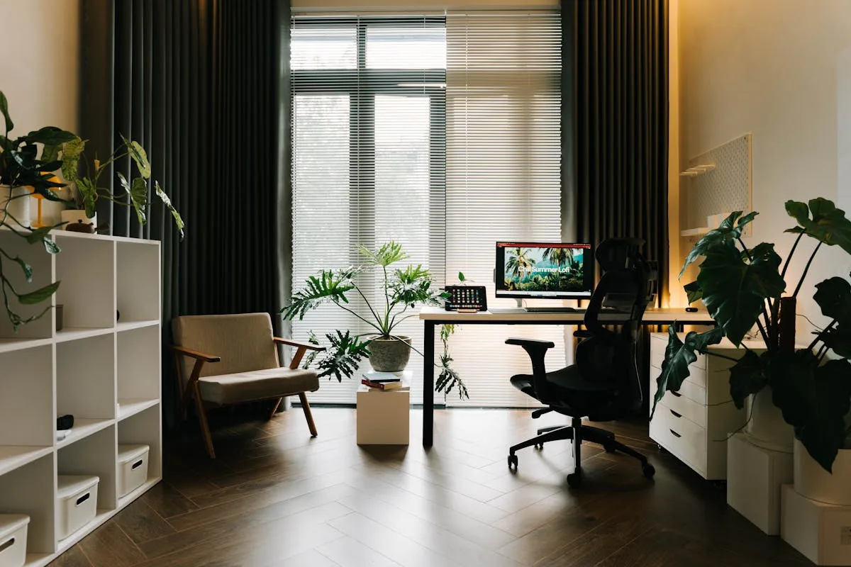 Oakwood Studio — Garden Office — detail 1